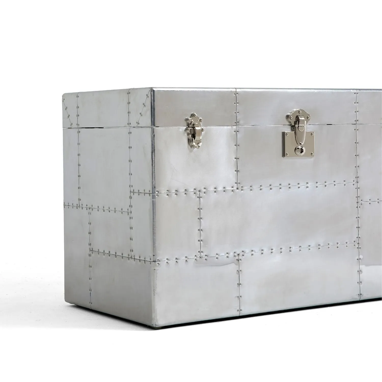 Aumbry Trunk