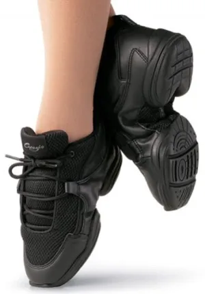 Fierce Dansneaker by Capezio