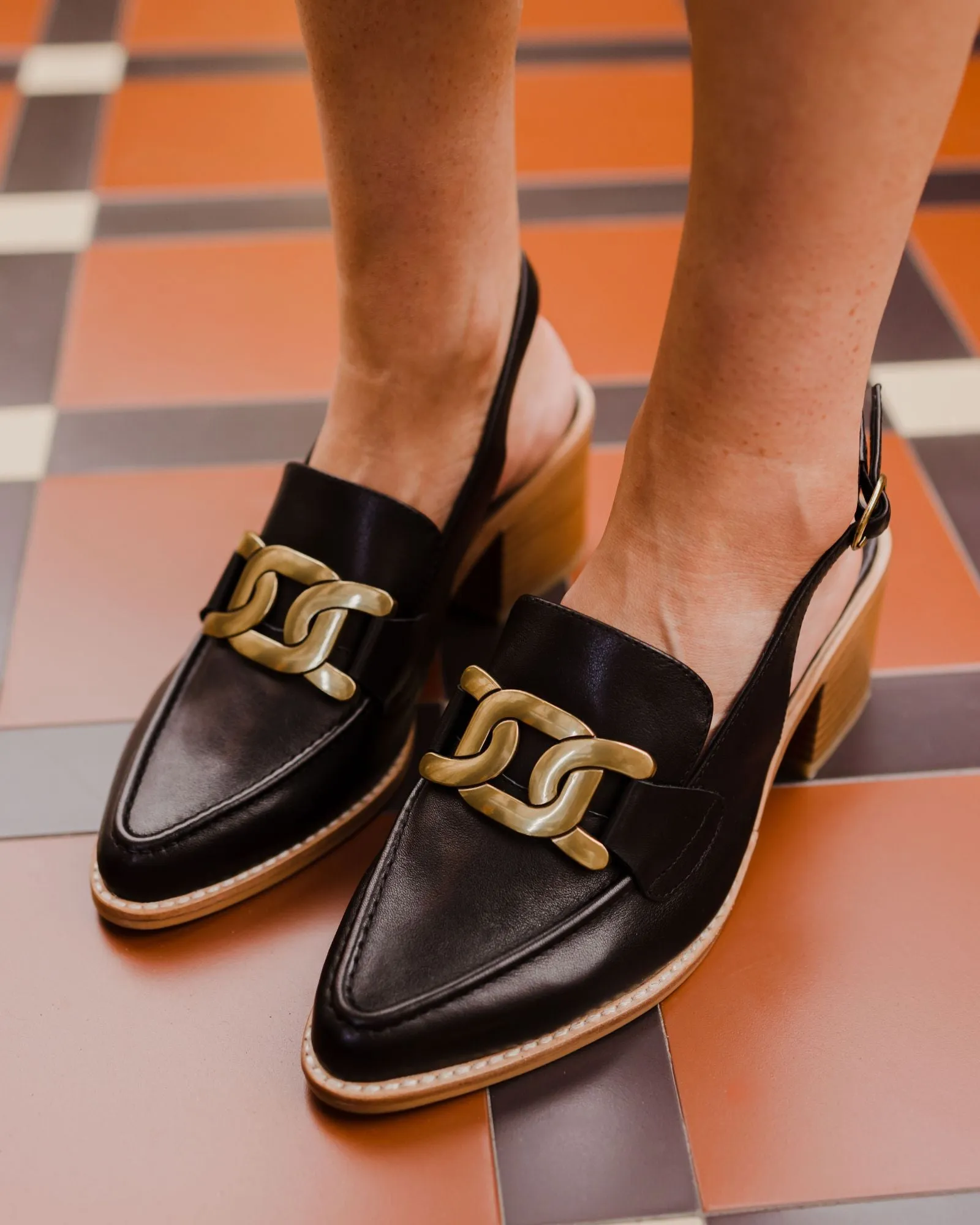 GAMMA SLINGBACK HEELS BLACK LEATHER