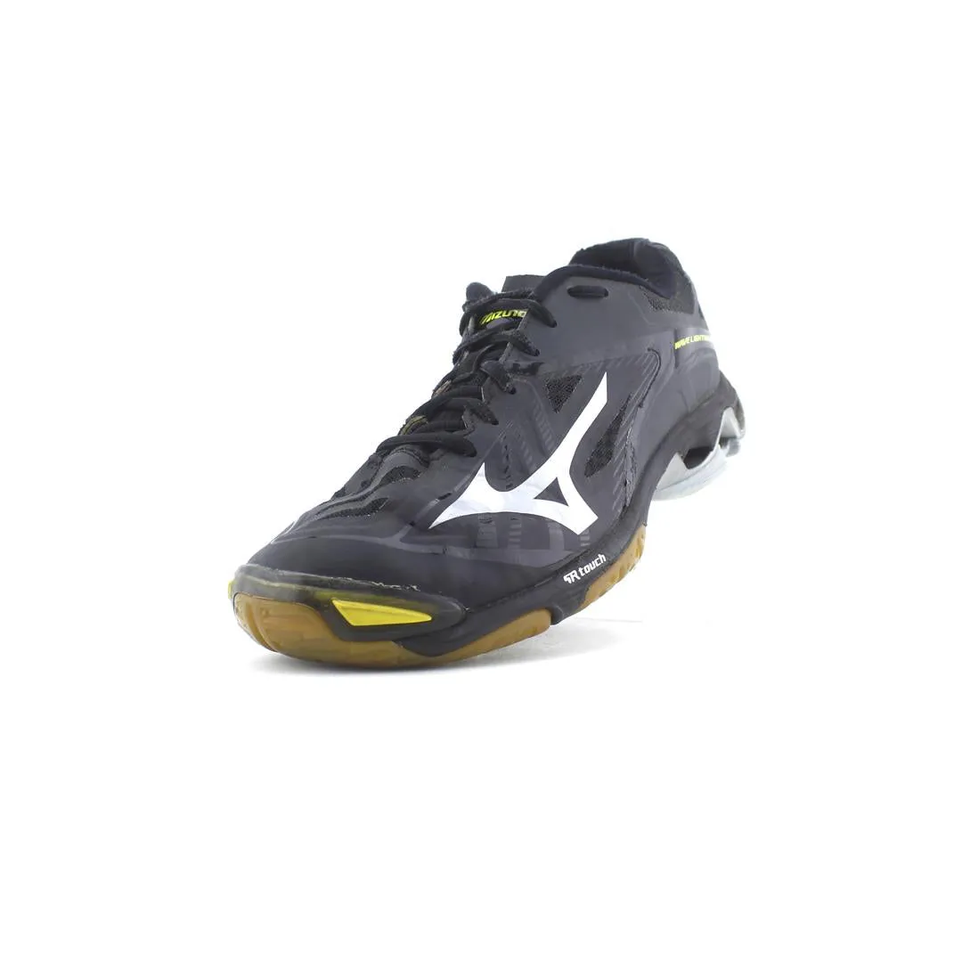 MIZUNO WAVE LIGHTNING 22