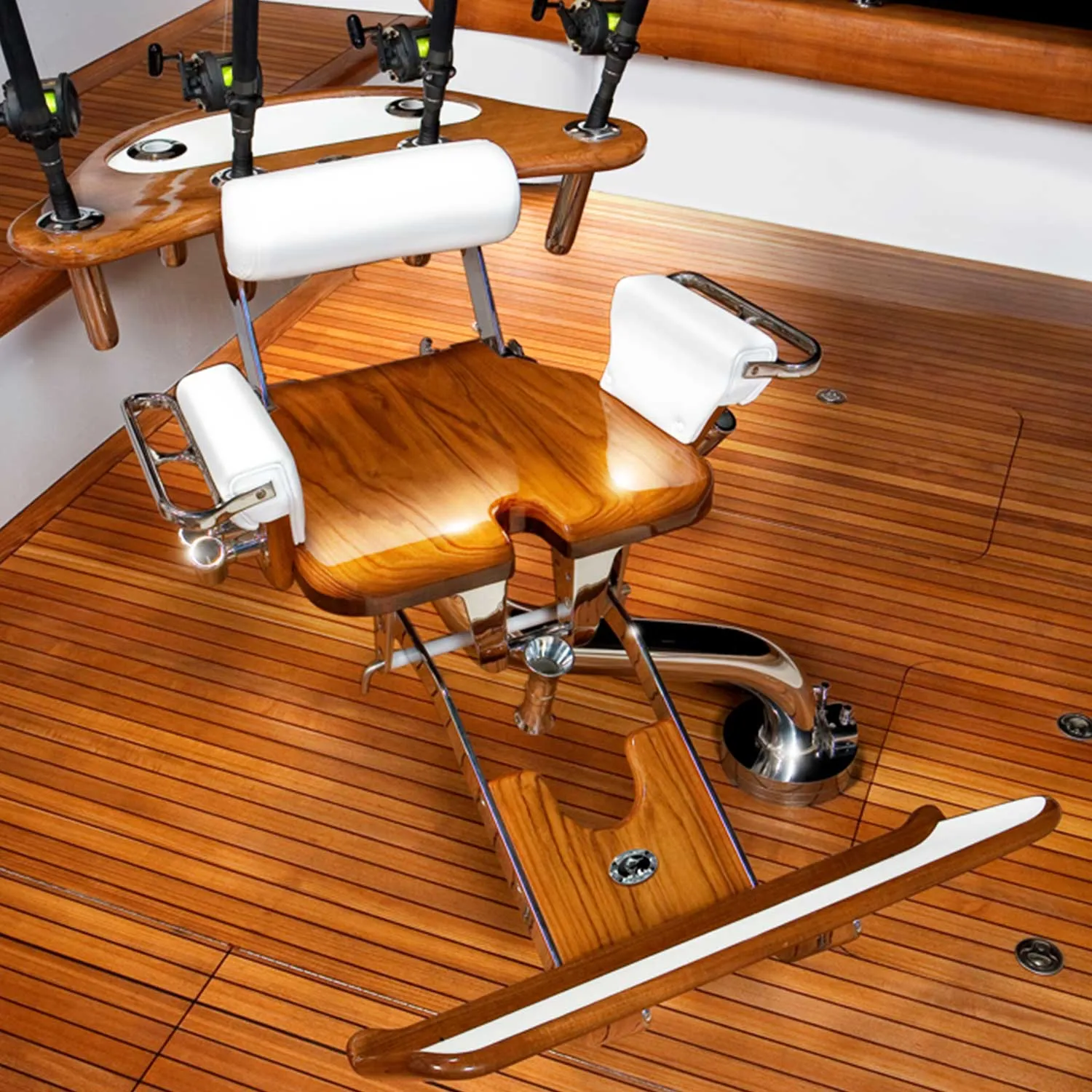 Pompanette | International 130 LB Small Fighting Chair | Fishing