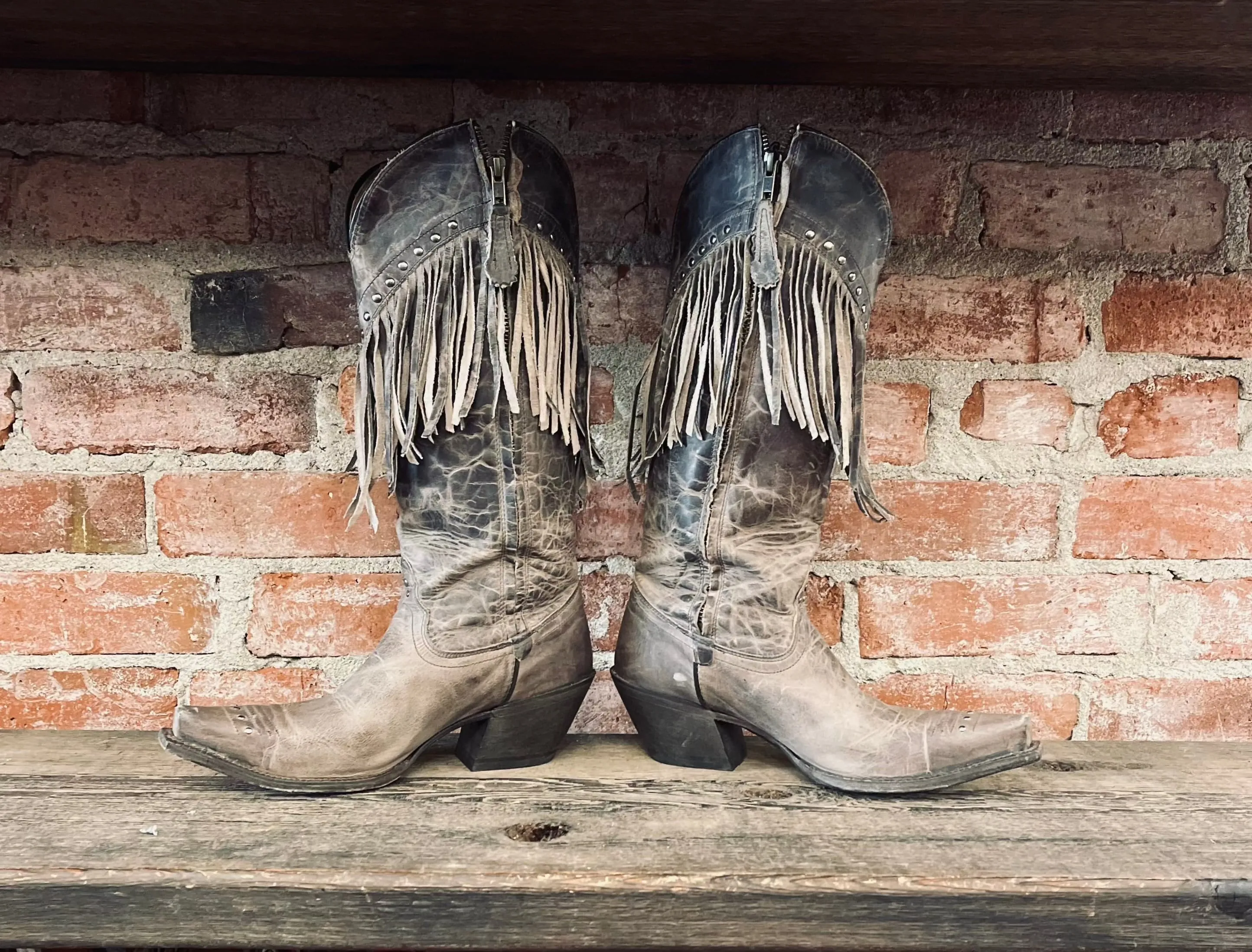 Tony Lama Cowboy Boots Men's Size 6 / Women's Size 7.5